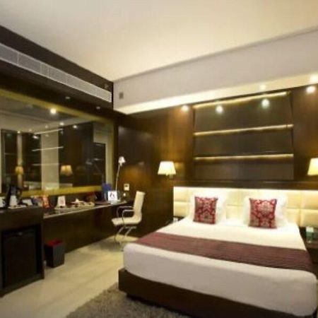 Kings Forth Hotels New Delhi Ngoại thất bức ảnh